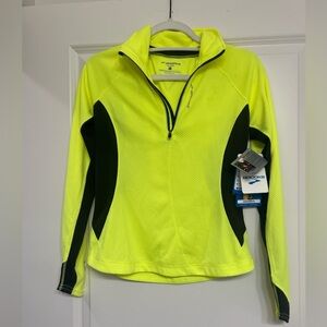 Brooks Women's nightlife podium 1/2 zip size Small.  Reflective, warm, dry.